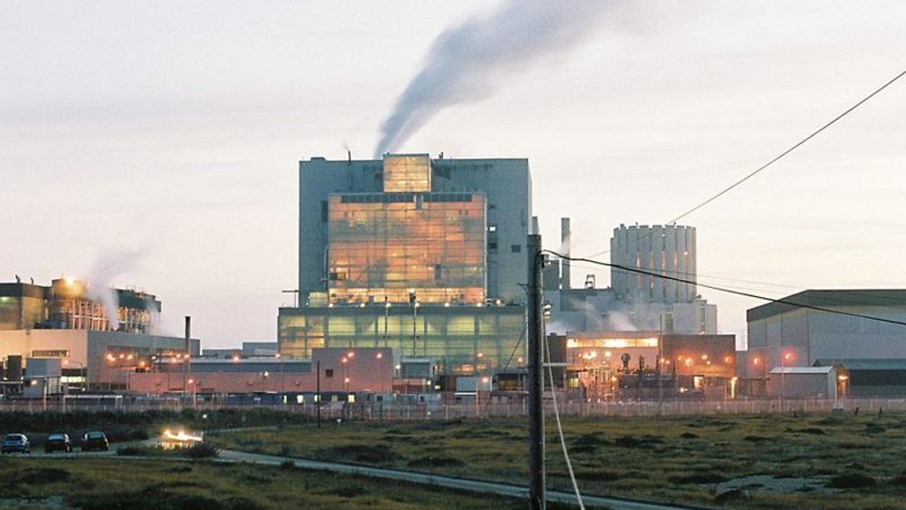 MER KJERNEKRAFT: Atomkraftverket Dunggeness A i Storbritannia ble stengt i 2006 og skal demonteres. Men britiske ingeniører vil ha 30 nye atomkraftverk for å skaffe mer CO2-fri energi.