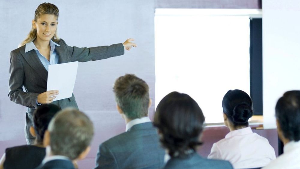 Powerpoint-presentasjoner bør avskaffes, mener australske forskere.