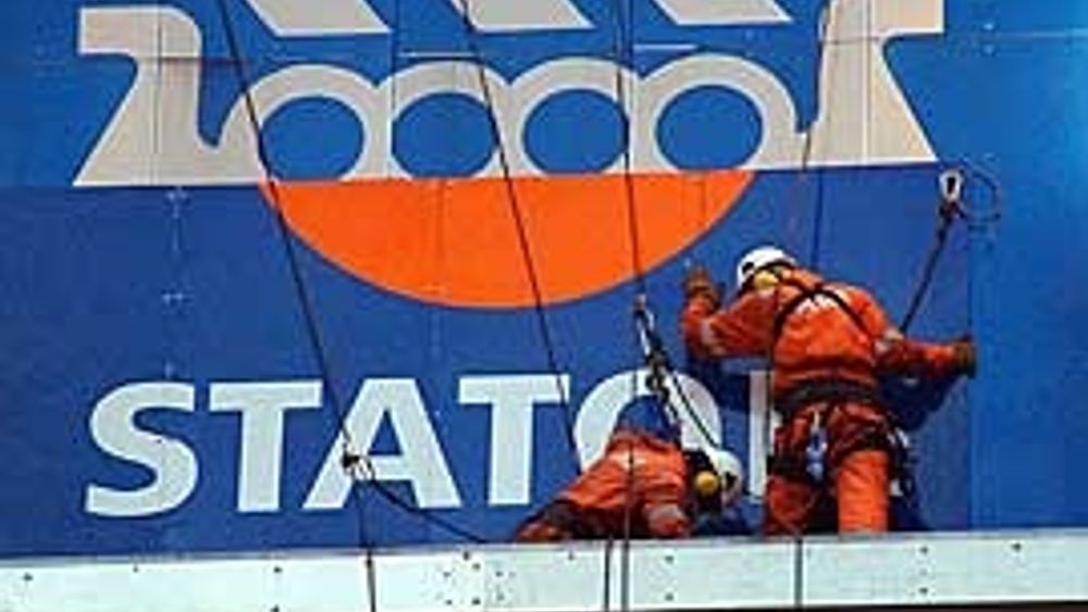 Statoil tok i begynnelsen av 2003 over operatøransvaret for Visund fra Hydro. Dermed måtte logoen på plattformen byttes ut. Kanskje dette er kimen til en ny logo?
