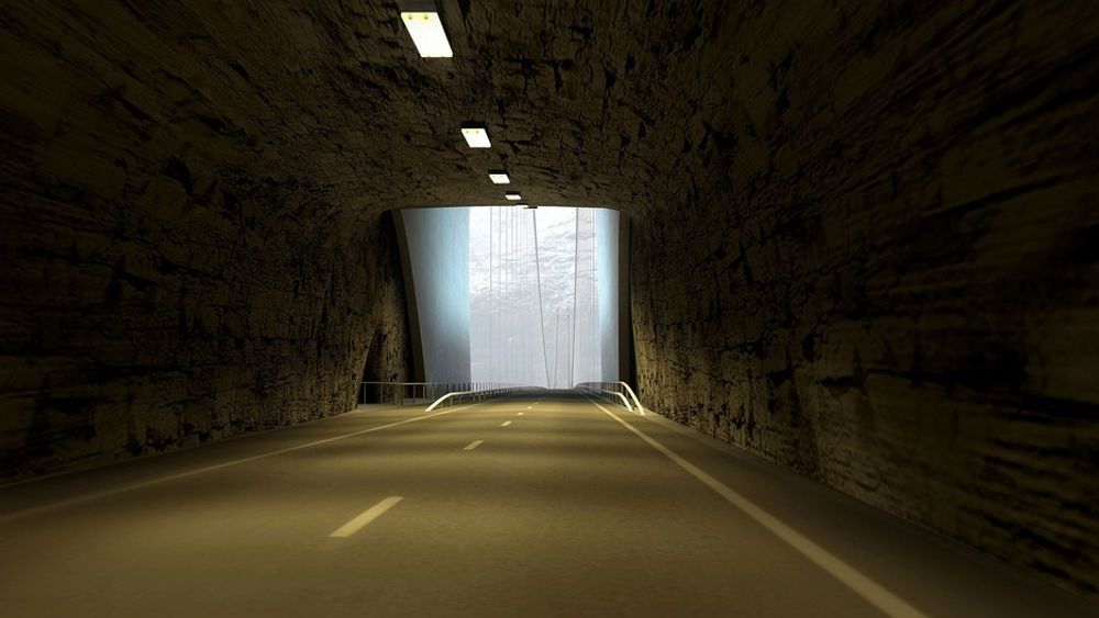Hardangerbrua, 138 meter fra åpningen i tunnelen.
