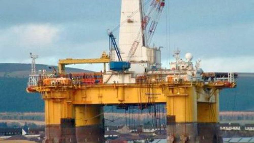 Boreriggen Transocean Rather har funnet olje i Rosebank-brønnen ved Shetland. Statoil eier 30 % av feltet.