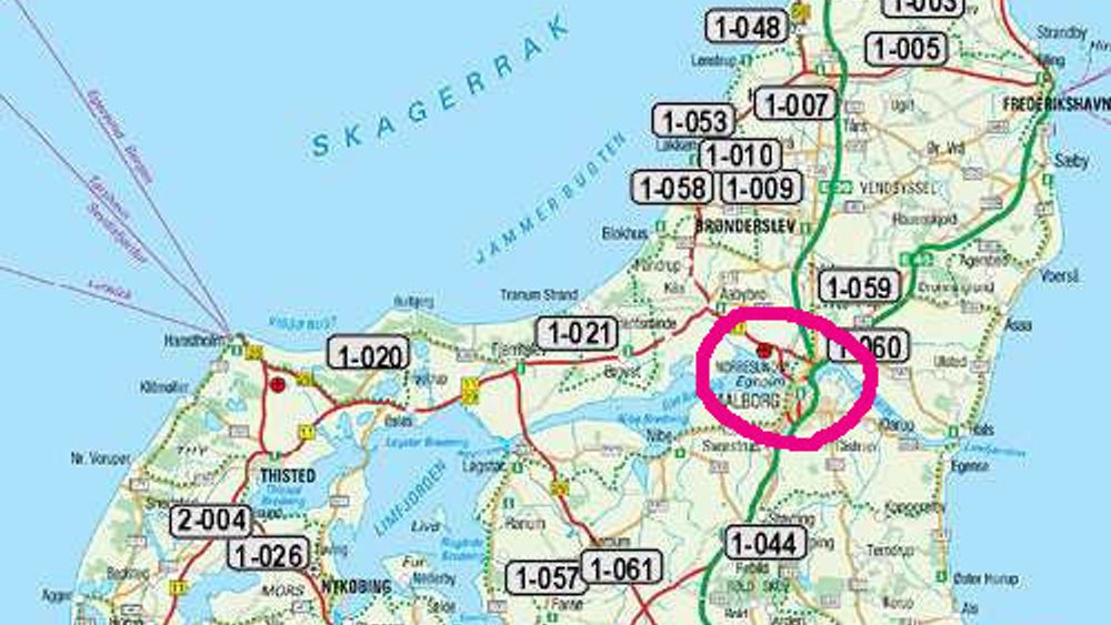 Motorveibroen under bygging raste sammen like nord for Limfjordtunnelen på danske Nordjylland.