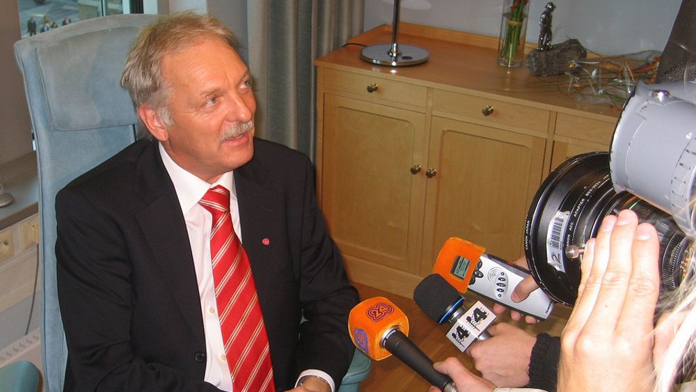 Nærings- og handelsminister Odd Eriksen (Ap)