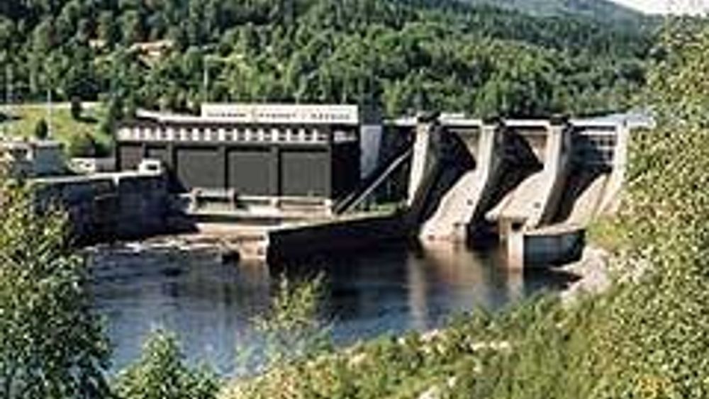 NORSK I SVERIGE: Moforsen kraftverk i Ångermanelven er et av kraftverkene som nå er i Statkrafts eie. Foto: Sydkraft