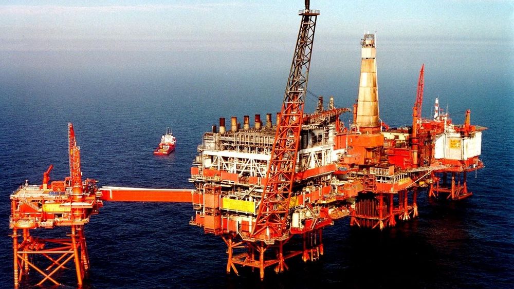 LANG LEVETID: BP har installert sanntids seismikk på Valhall-feltet for optimal utvinning av reservoaret. Utvinnbare reserver er mangedoblet siden starten. I dag er driften forlenget til minimum 2028. FOTO: BP