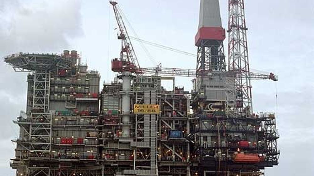 RETUR: Det er BP-plattformen på Millerfeltet som skal sørge for å kjøre millioner av kubikkmeter CO2 ned i reservoaret når produksjonen av metan til elektrisitet starter i Peterhead i 2009.