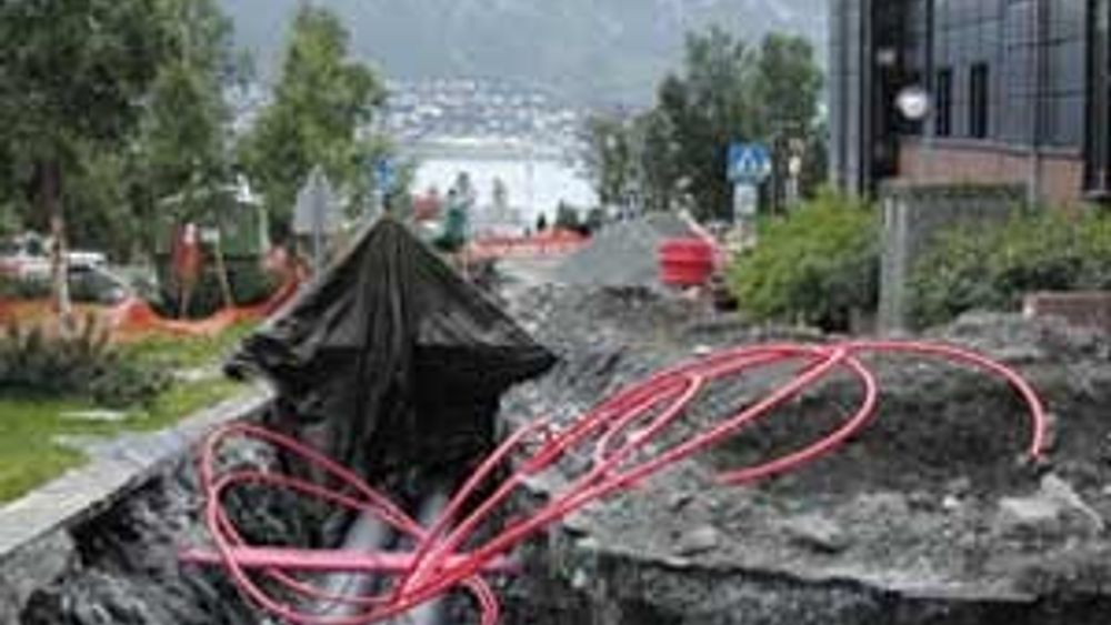 I Tromsø er fjernvarmeutbyggingen kommet godt i gang. Her fra rørtraseen til Teorifagbygget ved UiT. Nå kommer Sørlandet etter. Foto: UiT