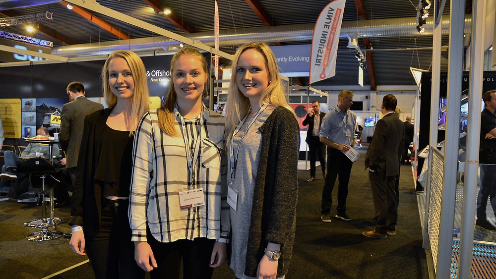 Siri Andvik, Katja Heinänen og Åse Kristin Draugsvoll studerer undervannsteknologi i Bergen på tredje året. Med dagens arbeidsmarked ser de ikke noe annet valg enn å ta masterutdanning etter endt bachelor til våren. 