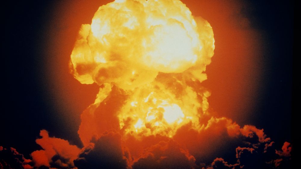  Det merkes når en hydrogenbombe detoneres, som denne på Bikini-atollet i 1954.