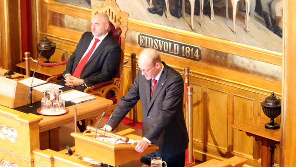 - Regjeringen må styrke innsatsen for å bekjempe alvorlige IT-trusler, sa Høyres Anders Werp fra talerstolen på Stortinget tirsdag.