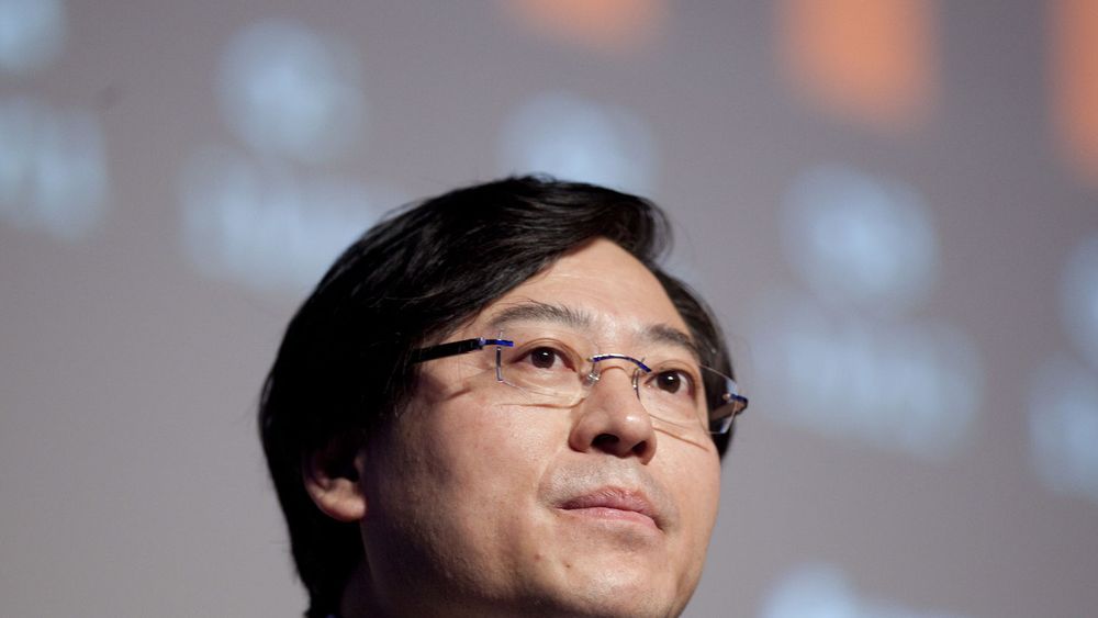 Lenovo-toppsjef, Yang Yuanqin, har pepret markedet med budskap om at de er på kjøperen etter at selskapet fremla sterke resultater for sitt første kvartal i 2013. Oppkjøpene kan skje innen server- og lagringsmarkedet, eller smarttelefoner. 