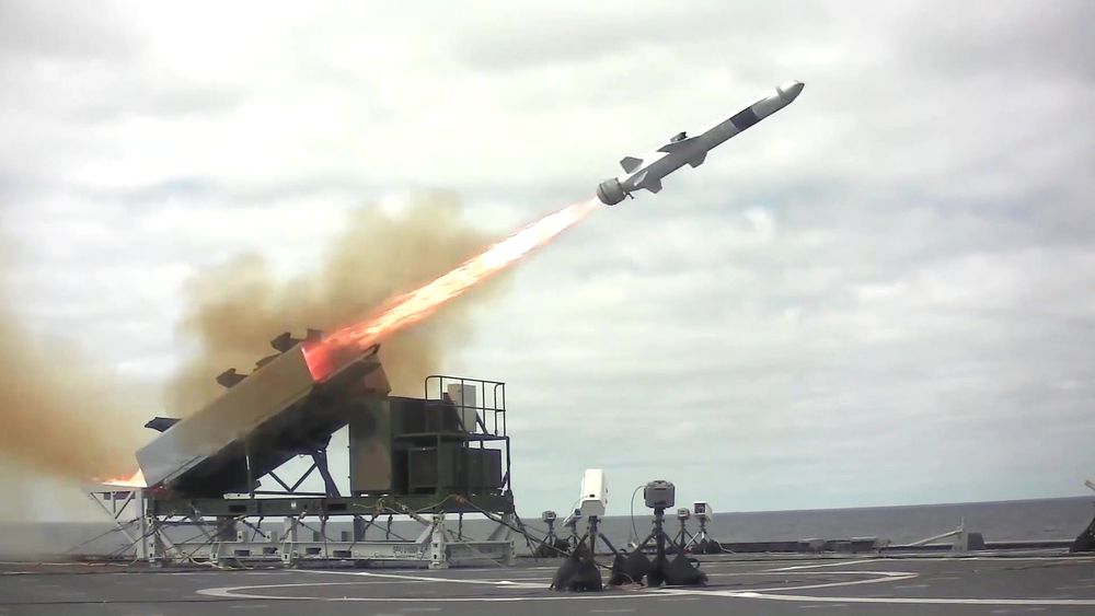 NSM testskytes fra USS Coronado 23. september 2014.