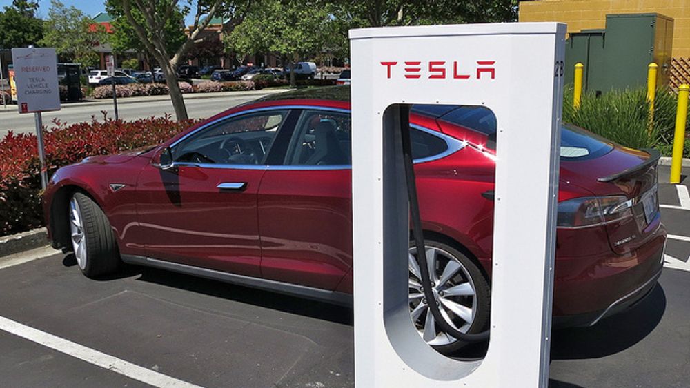 Teslas Supercharger har høyere effekt enn man tidligere har vært klar over.