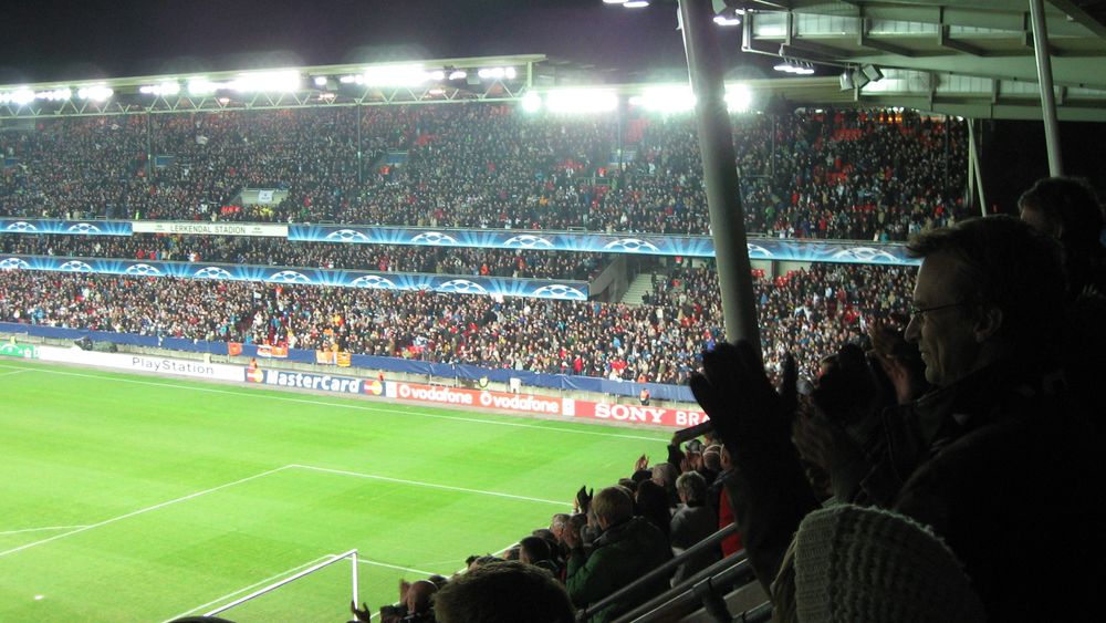 Lerkendal stadion er Rosenborgs lekegrind i Trondheim. Her fra en kamp mot spanske Valencia.