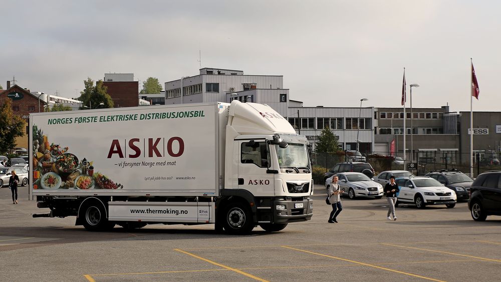 Den nye elektriske distribusjonsbil skal operere her fra Kalbakken. Dette er et av Askos tretten regionlagre i tillegg til sentrallageret på Vestby.