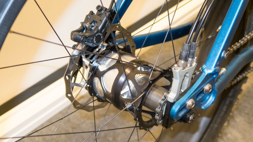 Fat bike: Utgaven for sykler med ekstremt brede dekk er klar. Det er også utgaven for elsykler.