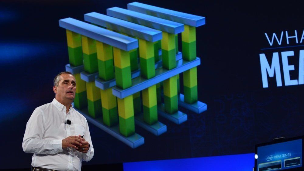 Intels Brian Krzanich annonserte 3D Xpoint-teknologien på Intel Developer Forum i 2015. Nå er teknologien snart leveringsklar. (Arkivfoto)