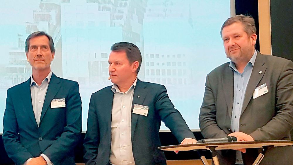 Styreleder i toppidretssenteret, Walter Qvam, Ståle Tungesvik i Konkraft og Ruters Bernt Reitan Jenssen.