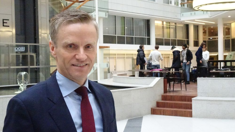 Administrerende direktør Eirik Lunde i Nextgentel er glad for at Telenor varsler full fart i utrulling av fiber. Det betyr flere kunder Nextgentel kan slåss om å levere bredbånd og TV til.