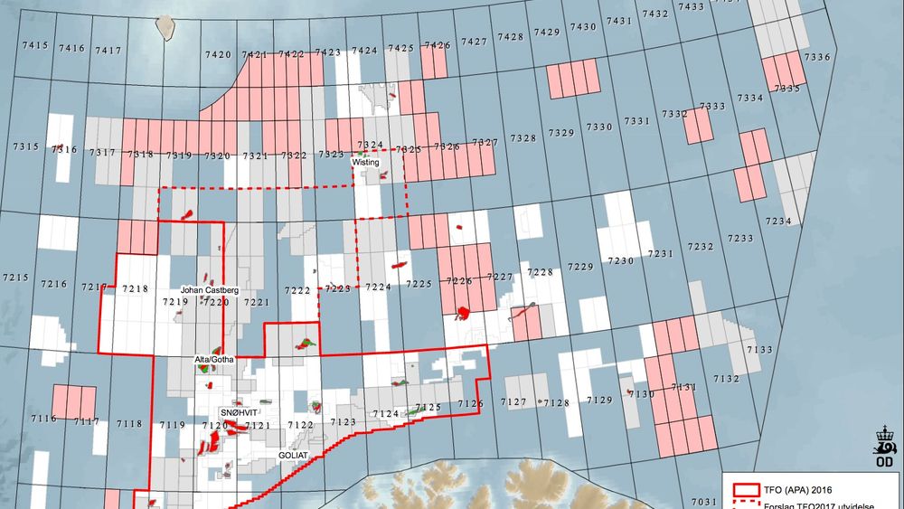 Her er blokkene (rosa) som myndighetene foreslår å åpne for leting i 24. konsesjonsrunde. De grå feltene er allerede åpnet. Bjørnøya ligger øverst mot venstre.