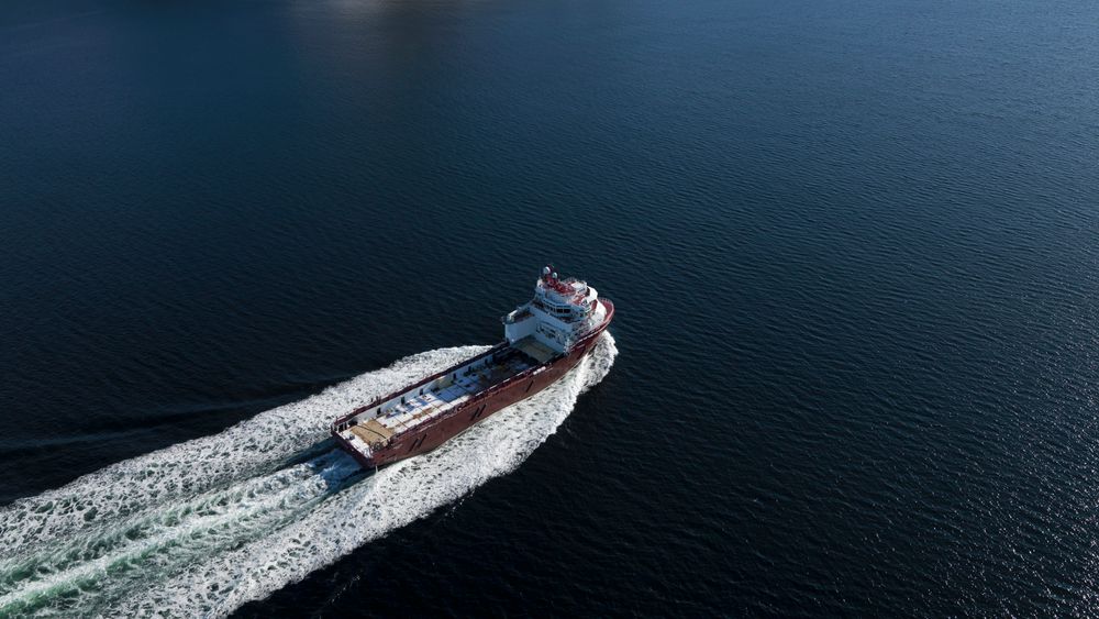 Myklebusthaug Offshores Dina Star har fått ned drivstofforbruket med likestrømsbasert diesel-elektrisk anlegg om bord (Onboard DC Grid).