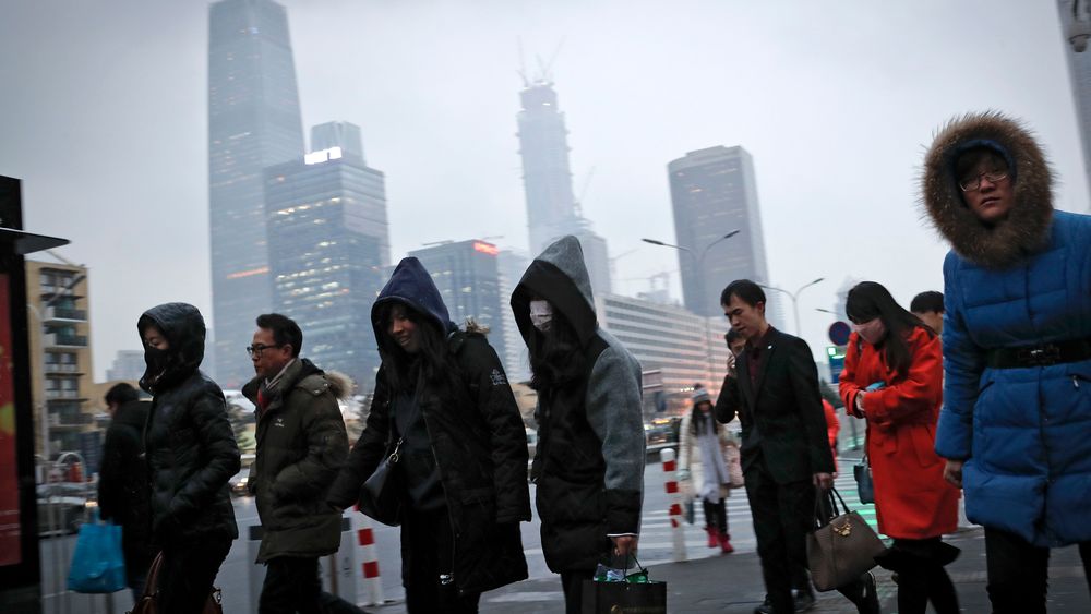 Lufta i Kinas hovedstad Beijing er  fortsatt sterkt forurenset, til tross for at myndighetene nå har stengt ned det siste av byens store kullkraftverk og i stedet satser på gass.