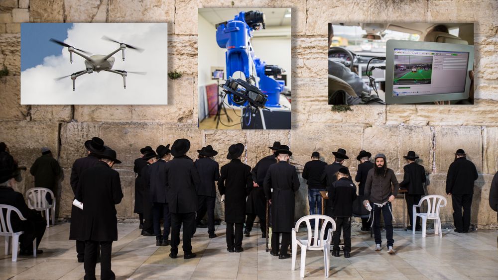 Jøder ber ved Vestmuren, eller Klagemuren, i Jerusalem. Israel er preget av religion, men også av høyteknologi.