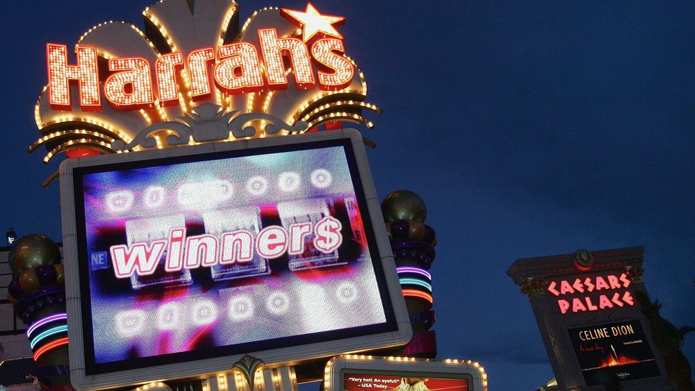 Ceasars Palace og Harrah's Las Vegas er to av kasinoene som innfører teknologi som automatiserer gratis drikke-praksisen.