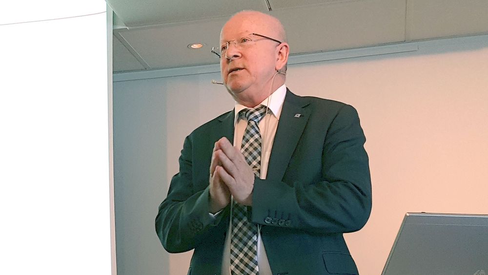 Nkom-sjef Torstein Olsen ønsker å bruke inntektene fra salg av frekvenstillatelser til å finansiere telebransjens arbeid med å gjøre ekomnettene mer robuste.