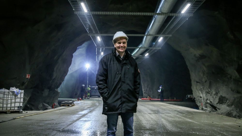 Styrer Lefdal Mine Datacenter: Jørn Skaane har bakgrunn fra energibransjen og er bosatt i Holmestrand. Her er han i gruven som har opptatt all hans yrkesaktive tid de siste årene. Fleksibilitet og skreddersydde løsninger er varemerket til datasenteret i Nordfjord.