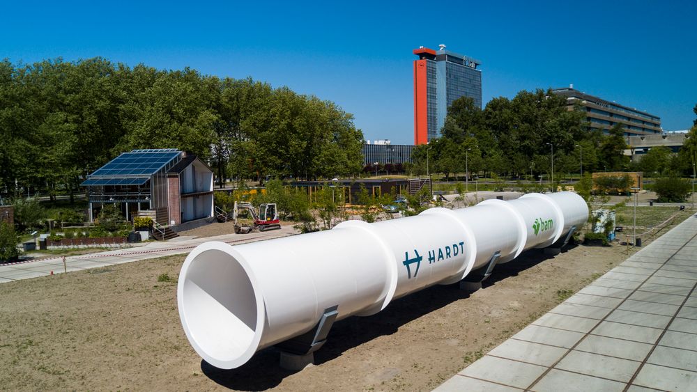 Dette 30 meter lange røret lar Hardt teste ut sin Hyperloop-teknologi.