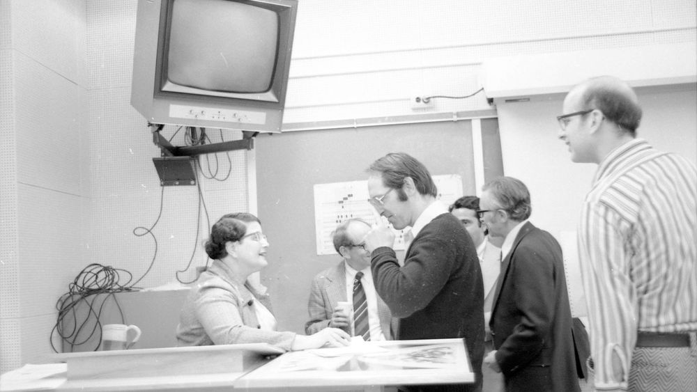 IT-pioner, lærer, matematiker og historiker. I mesteparten av karrieren var Jean Sammet ansatt i IBM. Bildet er tatt i anledning en forelesning ved University of Maryland i 1979.