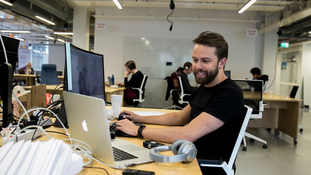 Johannes Berggren (23) er teknisk sjef og kodeansvarlig for oppstartsselskapet Learnlink.