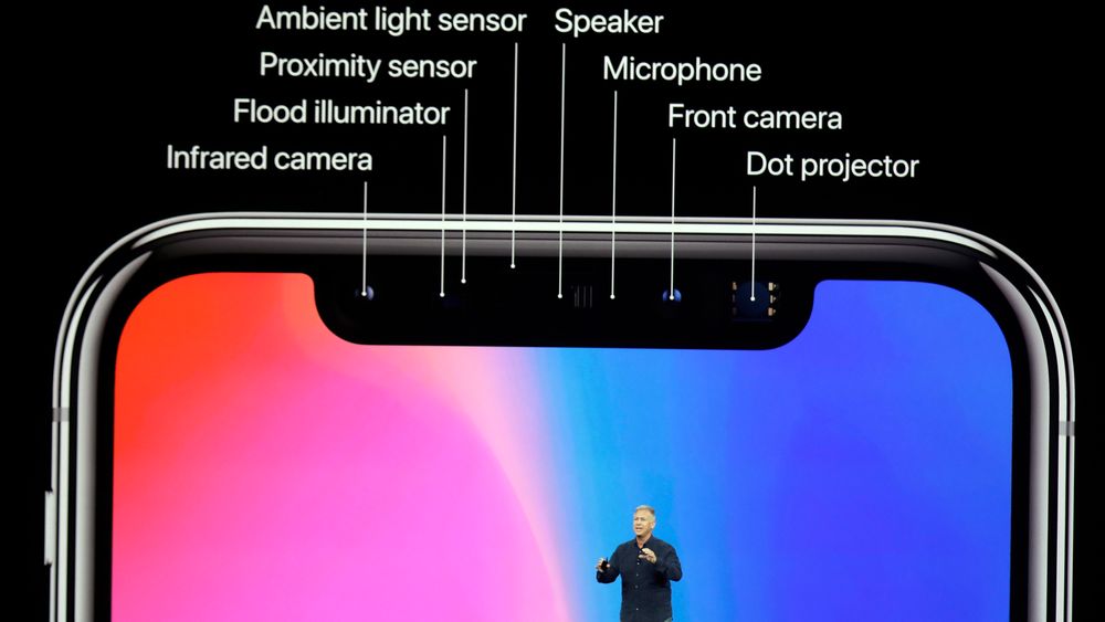 Her viser Apples Phil Schiller fram selskapets nyeste toppmodell. Uten mulighet for FM-radio.