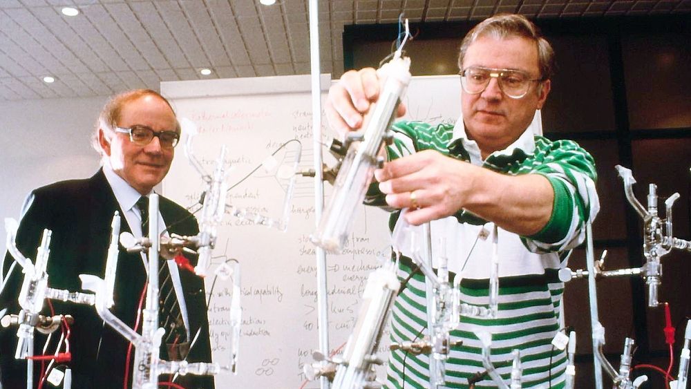 Martin Fleischmann og Stanley Pons skapte storm da de påstod å ha oppdaget kald fusjon i 1989.