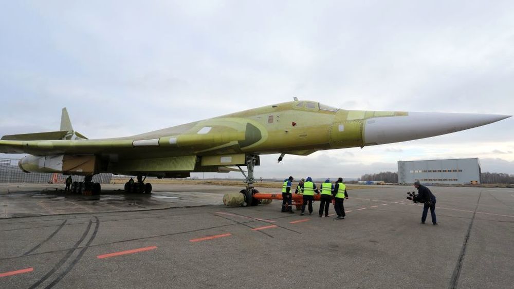 Utrullingsseremoni for det første Tu-160M2 16. november.