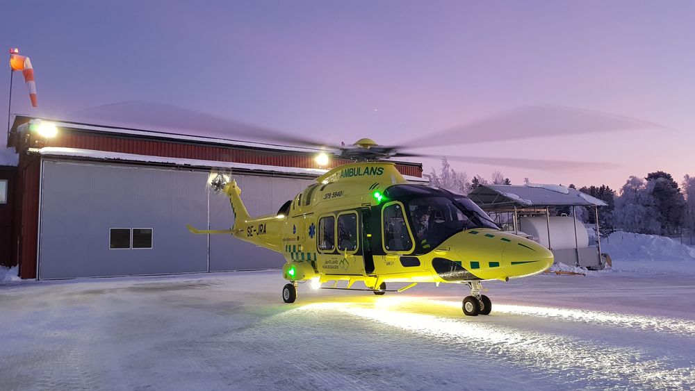 Babcock Scandinavian AirAmbulance (BSAA) har nå tatt i bruk AW169 som ambulansehelikopter
 på oppdrag fra Region Jämtland Härjedalen.