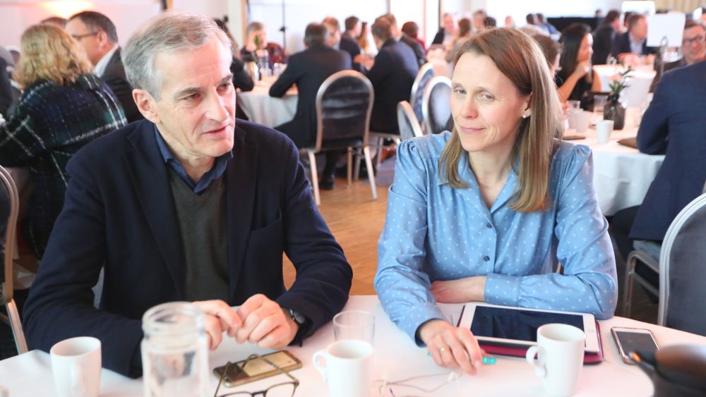 Enige: Ap-leder Jonas Gahr Støre og Tekna-president Lise Lyngsnes Randeberg var enige om at teknologene må få større plass i den politiske debatten om man skal få bedre datasikkerhet.