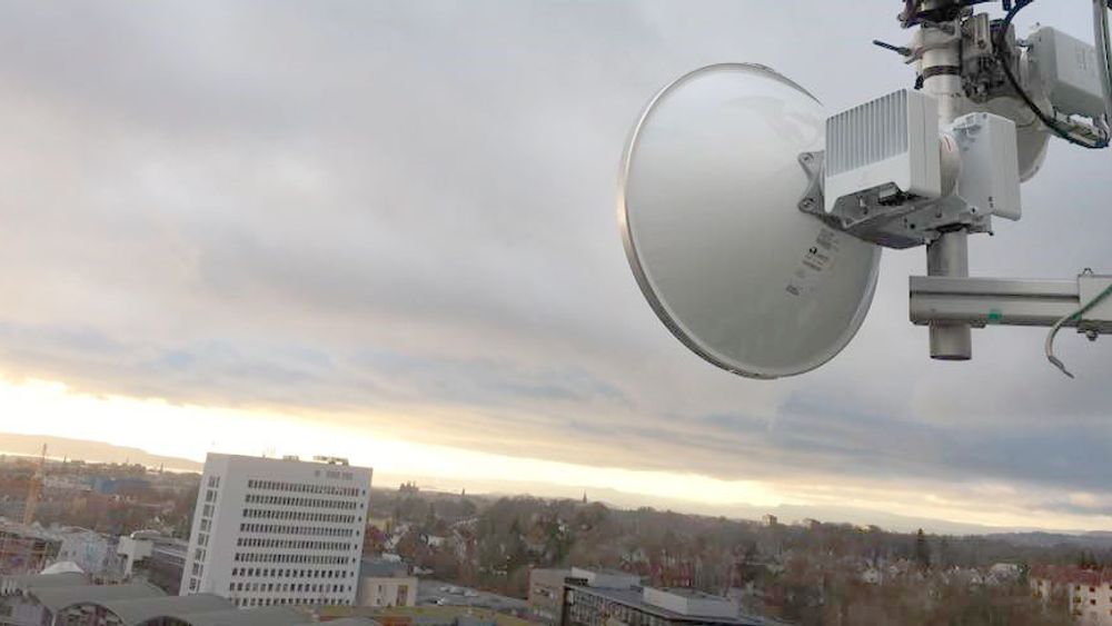 "Gamle" IP-mikrobølgelinker kan benyttes til å levere bredbånd til basestasjoner i 5G-nett med krav til kortere svartid og økt overføringskapasitet.