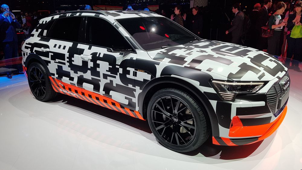 Prorotypen av Audi e-Tron Quattro ble offisielt presentert i Geneve. 