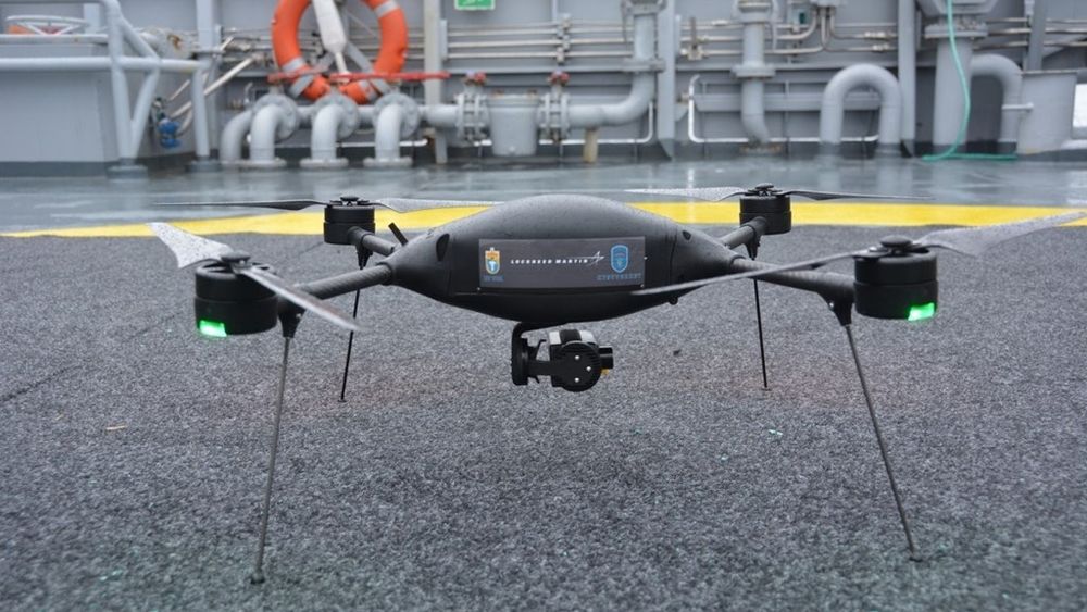 Kystverket og Kystvakta har samarbeidet om testing av en drone over en to-årsperiode. Det var så vellykket at de vil anskaffe fem nye. Dronene skal kunne bære ulike sensorer, avhengig av type oppdrag.