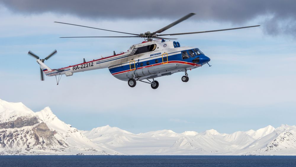 Det var dette Mi-8AMT-helikopteret som havarerte på Svalbard 26. oktober 2017. Alle åtte om bord, tre besetningsmedlemmer og fem passasjerer, omkom.