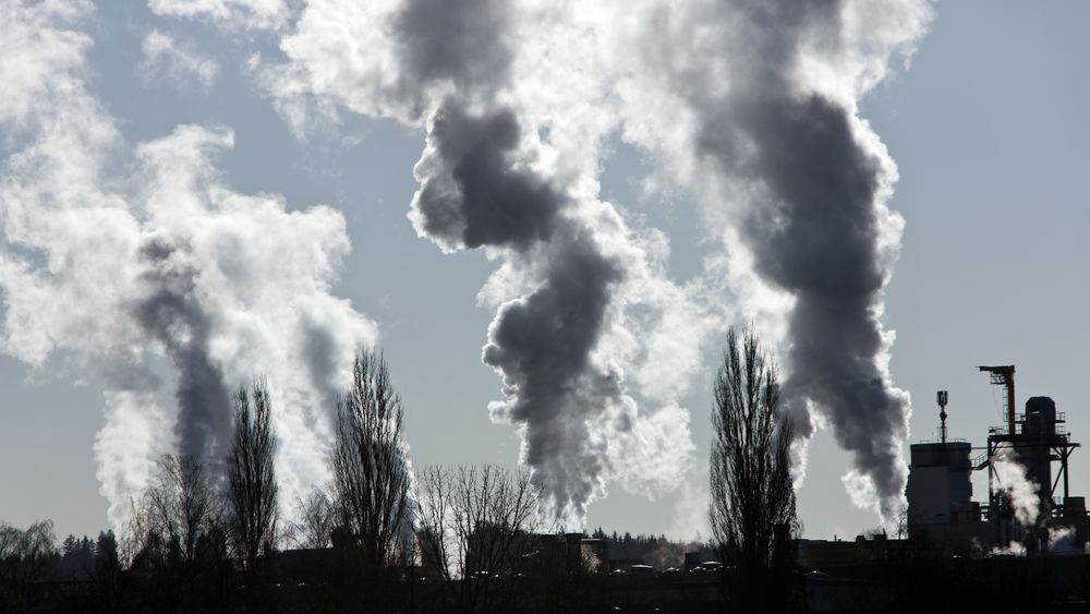 Etter en rask nedgang fram til 2014 stabiliseres nå EUs utslipp av CO2, skriver bidragsyter Øystein Noreng. Illustrasjonsfoto: Colourbox
