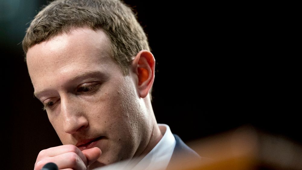 Facebook-sjef Mark Zuckerberg under tirsdagens grilling i senatet.