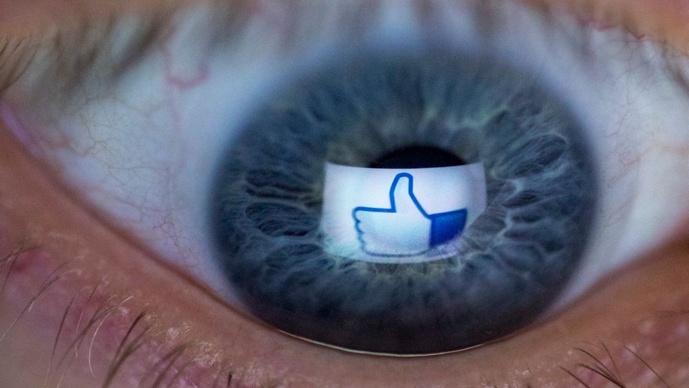Ifølge Facebook er opp mot 87 millioner brukere berørt.