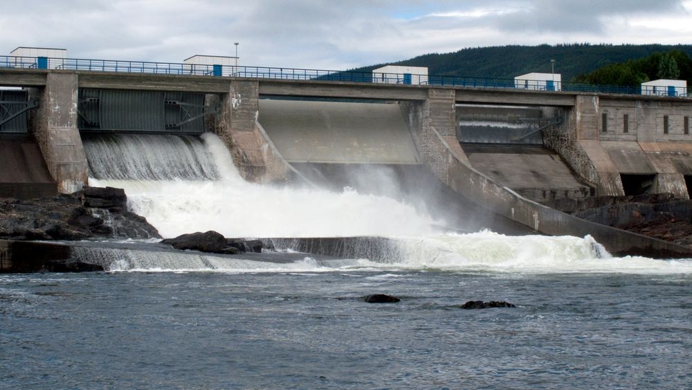 Kraftleverandører var blant selskapene som hadde størst økning i utbytteutbetalinger i fjor. Illustrasjonsfoto fra Hunderfossen kraftstasjon i Gudbrandsdalslågen.