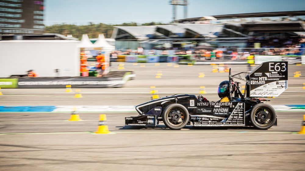 Studentlaget fra Trondheim havnet på 2. plass i klassen for elektriske biler i den prestisjefylte ingeniørkonkurransen for studenter, Formula Student Germany.