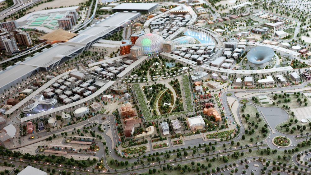 I den øverste vingen av modellen for Expo 2020 i Dubai vil Norges paviljong ligge.