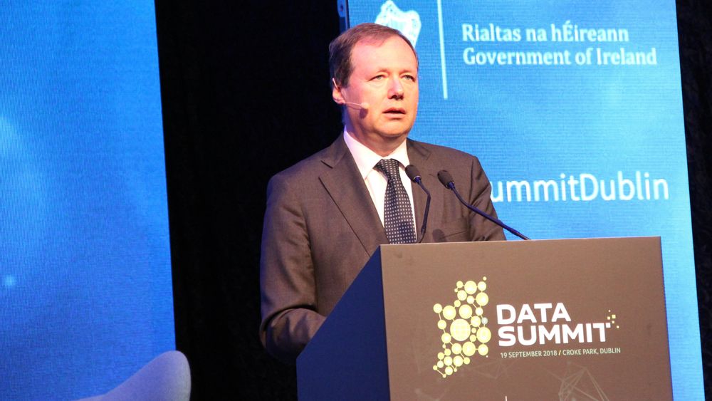 Roberto Viola leder avdelingen som er ansvarlig for EUs politikk angående blant annet det digitale indre marked. Her under Data Summit Dublin i september i år.
