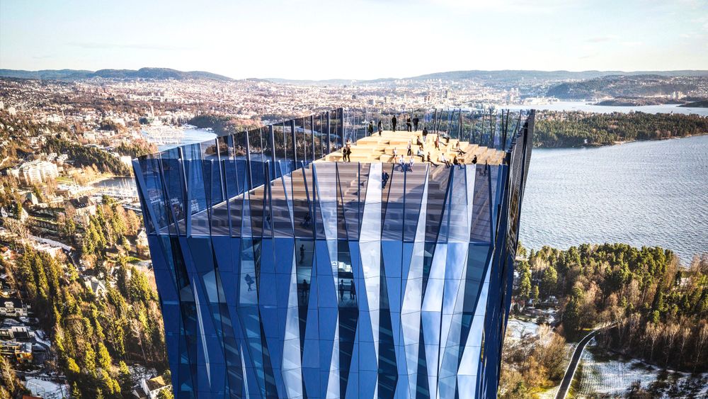 Det kommer til å bli bra utsikt fra takterassen på Norges høyeste bygning, hvis Kjell Inge Røkke får Bærum kommune med på byggeplanene sine.